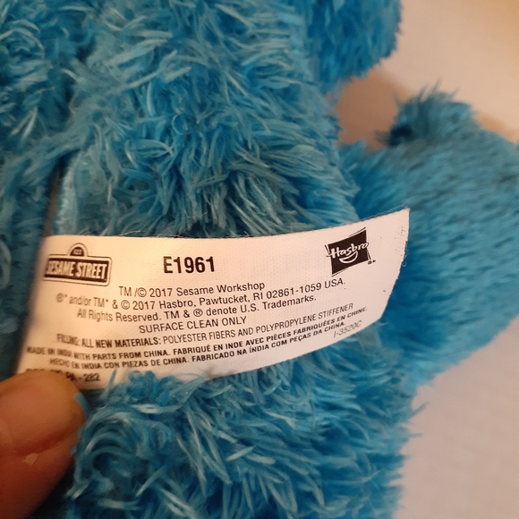 Sesame Street TALKING Cookie Monster Animated Plush - Picture 3 of 3